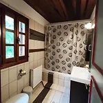Vrionis House * Áyios Dhimítrios