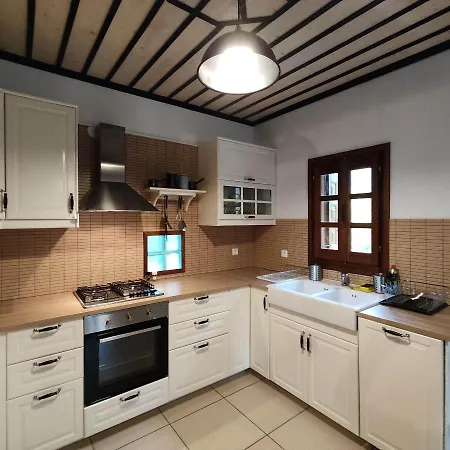 Vrionis House Vila Áyios Dhimítrios