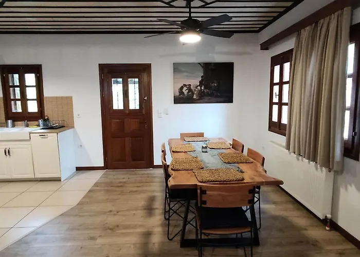 빌라 Vrionis House